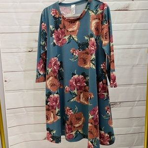 NWOT floral 3/4 sleeve dress